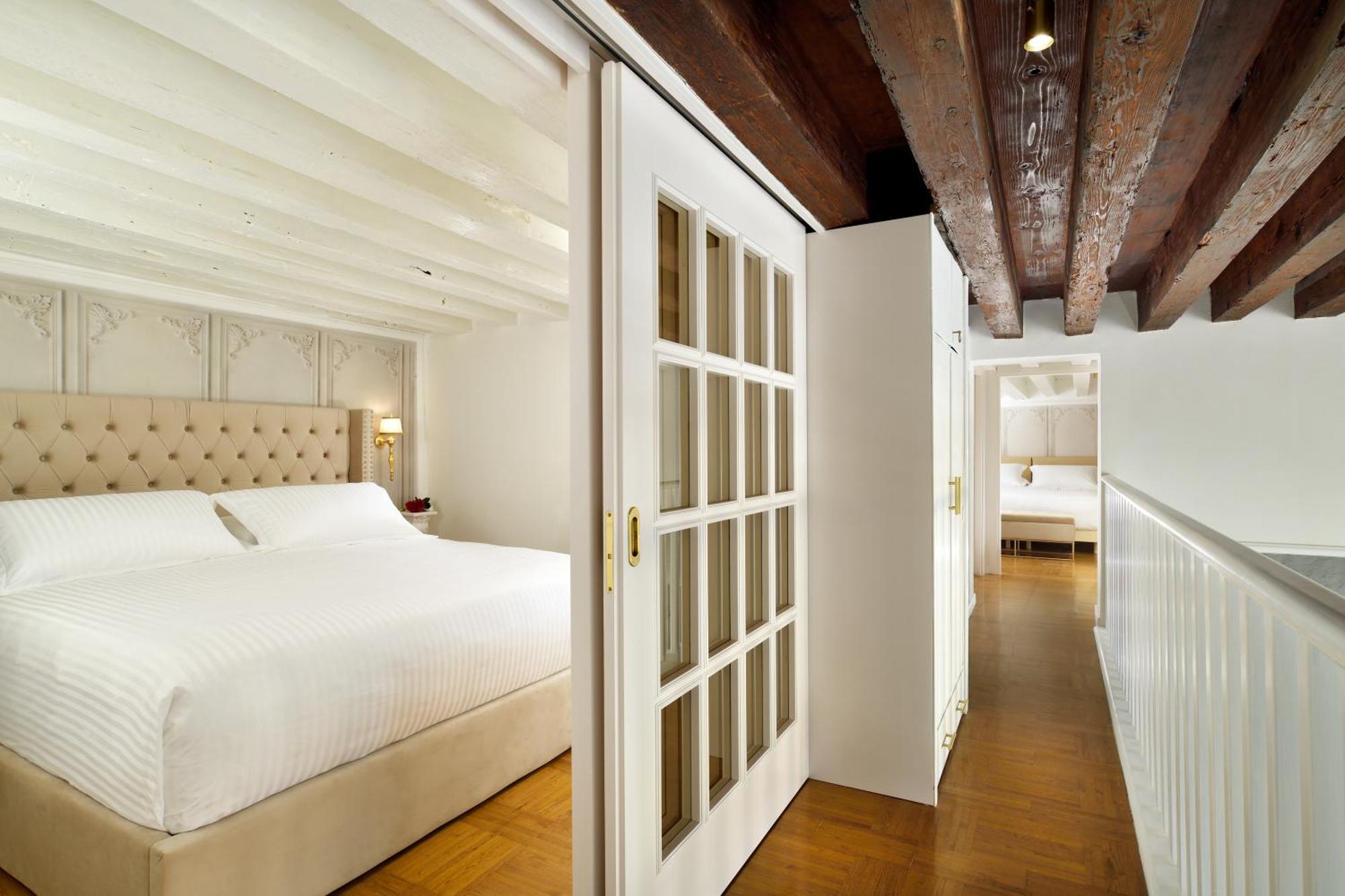 Swan Dolcevita Prestige Stay - Canal View & Exclusive Experience เวนิส ภายนอก รูปภาพ